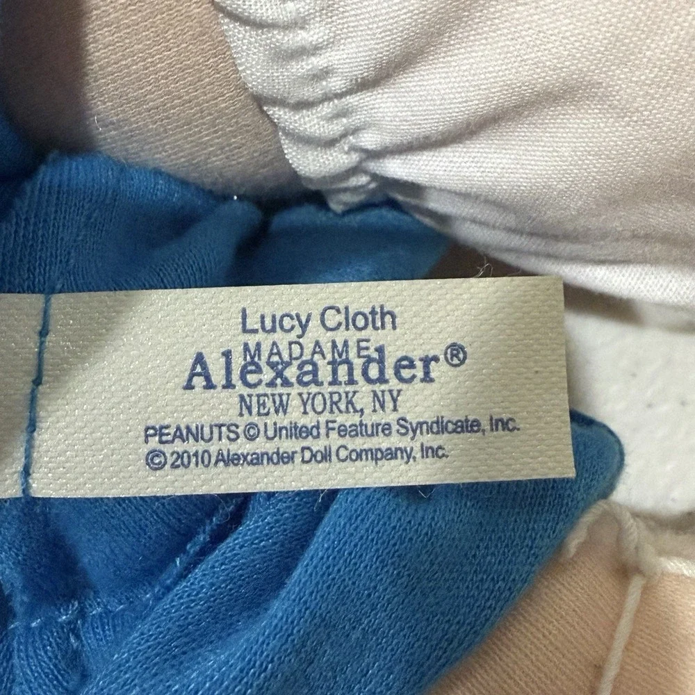 Madame Alexander Lucy Van Pelt Peanuts cloth doll 14